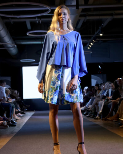 Completo con Maglia e Gonna a Ruota Floreale-1